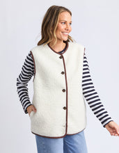 Load image into Gallery viewer, Sherling Vest Marshmellow