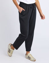 Load image into Gallery viewer, Celine Trackpant - Black