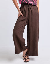Load image into Gallery viewer, Wander Pants Chocolate