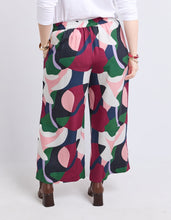 Load image into Gallery viewer, Ronja Pant Abstract Print