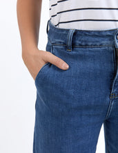 Load image into Gallery viewer, Izzy Wide Leg Jean - Dark Blue Wash