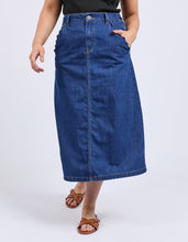 Load image into Gallery viewer, Scallop Edge Denim Skirt Mid Blue Wash
