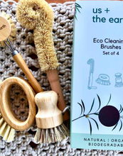 Load image into Gallery viewer, Eco Cleaning - Bamboo Scrubbing Brushes set of 4