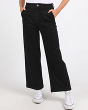 Load image into Gallery viewer, Izzy Wide Leg Jean