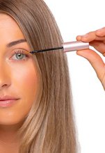 Load image into Gallery viewer, Lash Illusion Eyelash Serum
