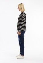 Load image into Gallery viewer, Knit Top R-neck Stripe - Grey, Black