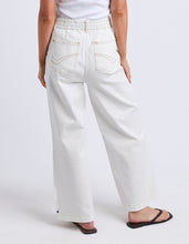 Load image into Gallery viewer, Alyssa Front Pocket Jean Vintage White