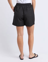 Load image into Gallery viewer, Margi Long Line Short Black