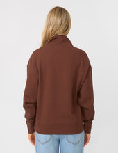 Load image into Gallery viewer, Core 1/4 Zip Sweatshirt - Espresso