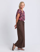 Load image into Gallery viewer, Wander Pants Chocolate