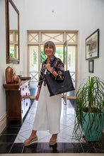 Load image into Gallery viewer, Andrea Large Tote + Removable Cooler Bag
