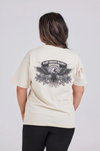 Load image into Gallery viewer, Breastfeeding Tee- Sandy Days
