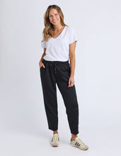 Load image into Gallery viewer, Celine Trackpant - Black
