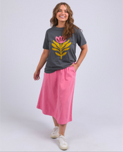 Load image into Gallery viewer, Fiore Tee
