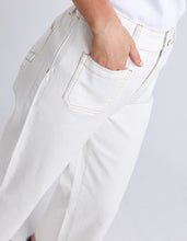 Load image into Gallery viewer, Alyssa Front Pocket Jean Vintage White
