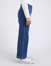 Load image into Gallery viewer, Izzy Wide Leg Jean - Dark Blue Wash
