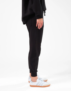 STELLA ESSENTIALS Avenue Pant Logo - Black