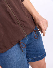 Load image into Gallery viewer, Saltair Lightweight Jacket Chocolate

