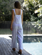 Load image into Gallery viewer, Leonie Top - White
