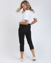 Load image into Gallery viewer, Mollie Capri Jean Black
