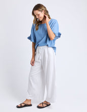Load image into Gallery viewer, Tilda Chambray Shirt Light Blue
