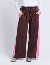 Load image into Gallery viewer, Carmen Wide Leg Pant Chocolate
