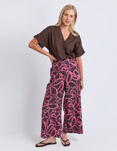 Load image into Gallery viewer, Palma Pants Chocolate Print
