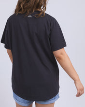Load image into Gallery viewer, Azalea Tee - Navy
