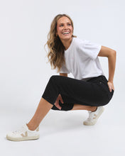 Load image into Gallery viewer, Mollie Capri Jean Black
