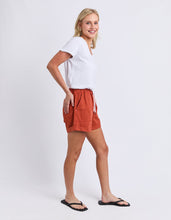 Load image into Gallery viewer, Emma Relaxed Short - Earth Brown
