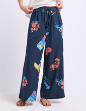 Load image into Gallery viewer, Market Pants Navy Market Print
