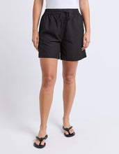 Load image into Gallery viewer, Margi Long Line Short Black
