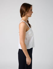 Load image into Gallery viewer, Leonie Top - White
