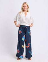 Load image into Gallery viewer, Market Pants Navy Market Print
